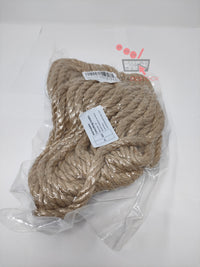 Vue d'ensemble de la corde de chanvre emballée sous vide.