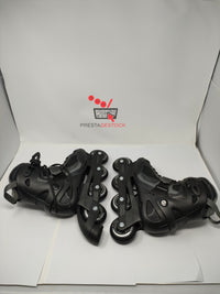 Paire de patins à roulettes Oxelo Fit 3 noirs et bleus, vue d'ensemble.