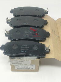 Photo d'un jeu de plaquettes de frein avant d'origine oem Subaru, référence 26296FL040