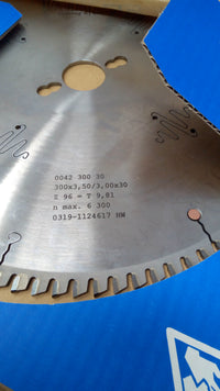AKE lame de scie circulaire D 300 B 3,5 b 3,0 d 30 Z 96 0042 300 30 TYPE 0042 circular saw blade PRESTADESTOCK.COM